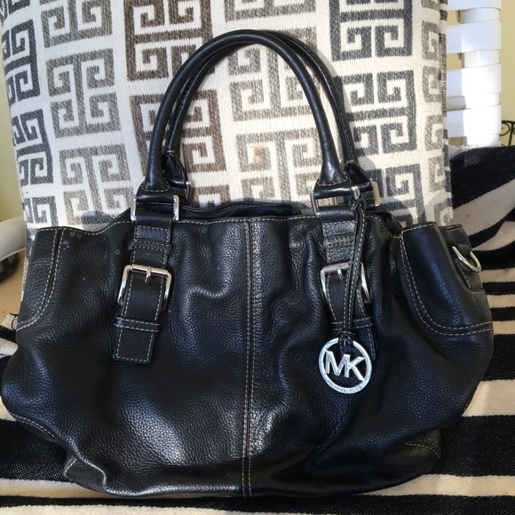 Michael Kors bag - Picture 2 of 8